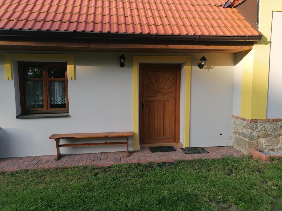 Apartman Na Statku Jilovice Bagian luar foto